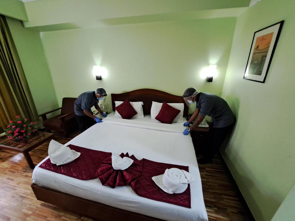 Hotel Preethi Classic Towers Ооти Екстериор снимка