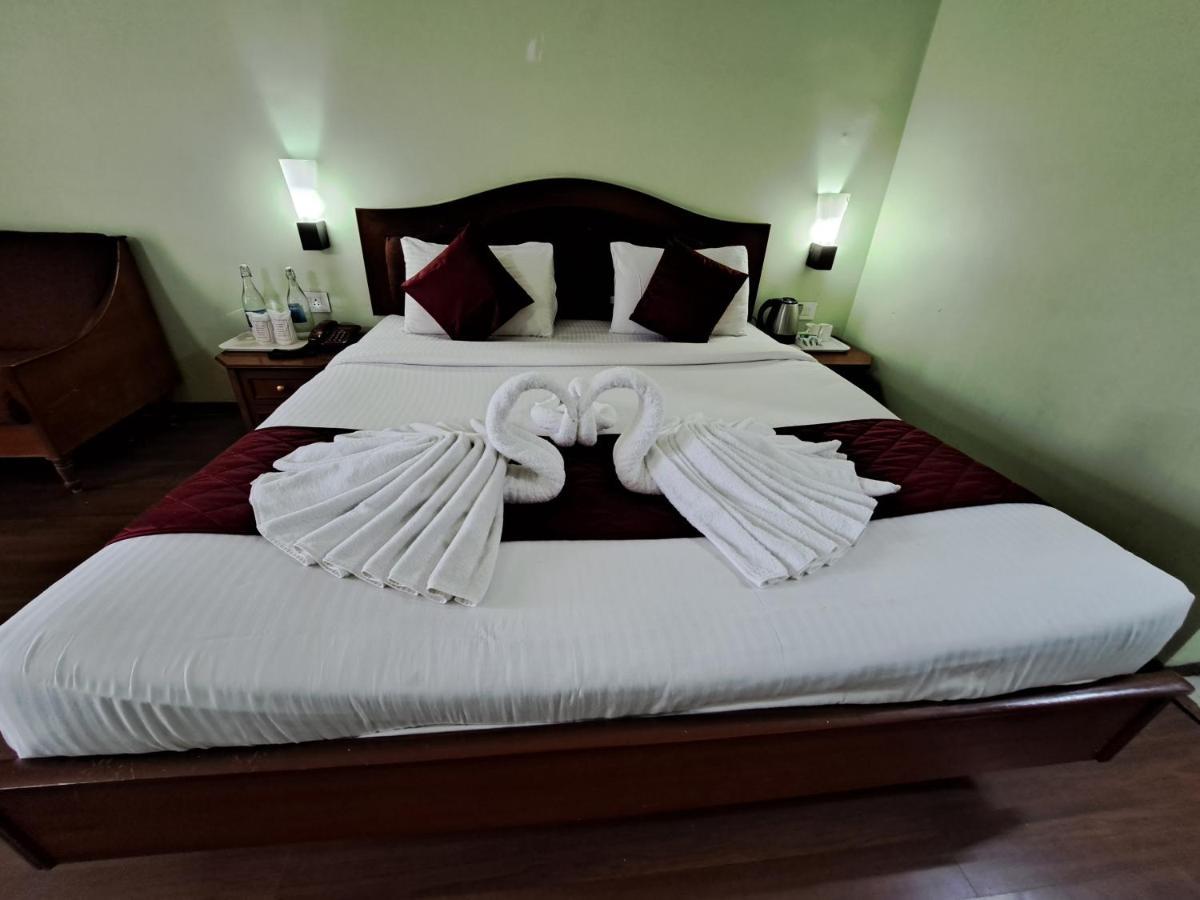 Hotel Preethi Classic Towers Ооти Екстериор снимка