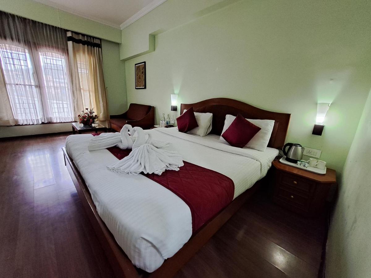 Hotel Preethi Classic Towers Ооти Екстериор снимка