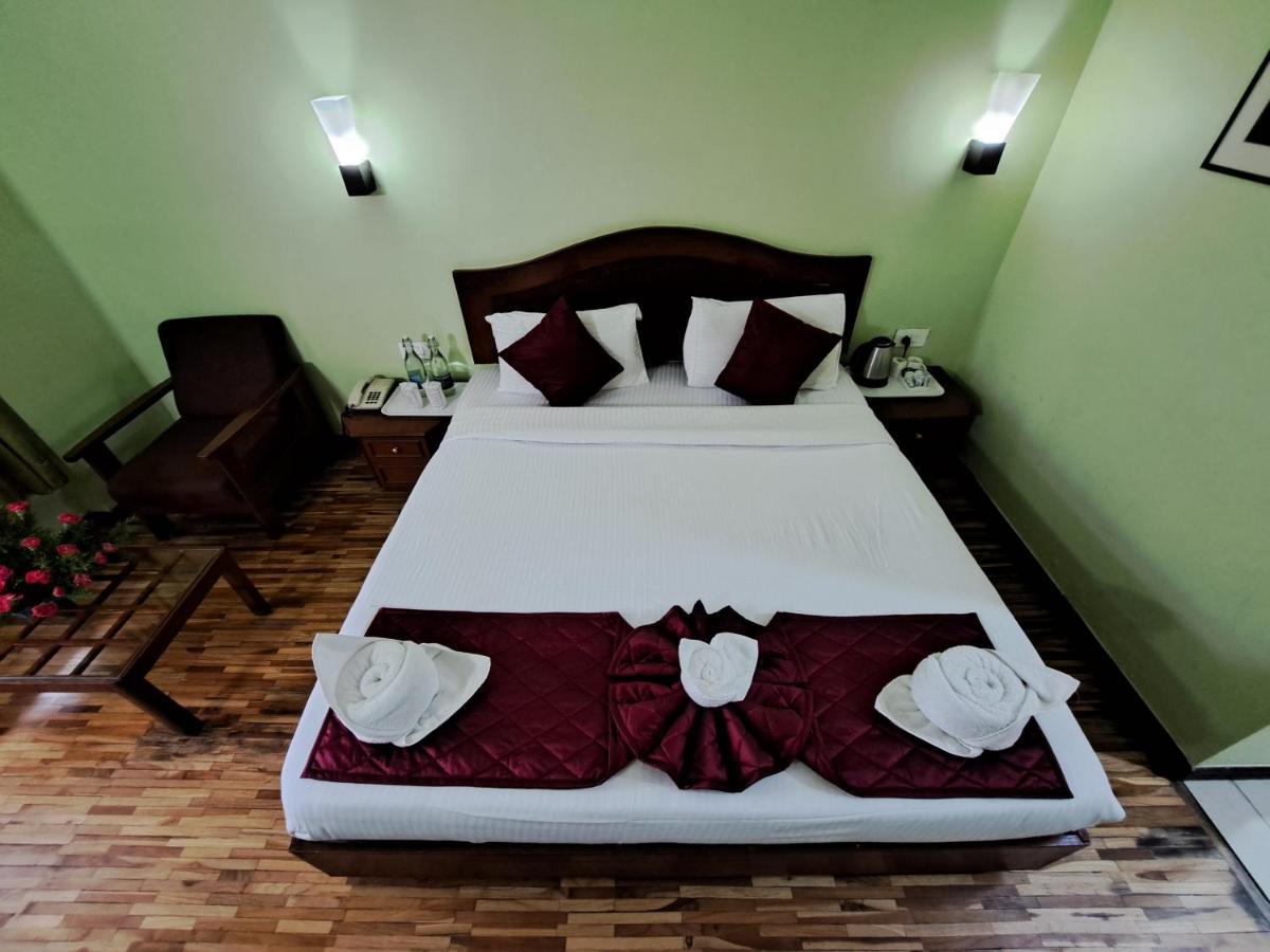 Hotel Preethi Classic Towers Ооти Екстериор снимка