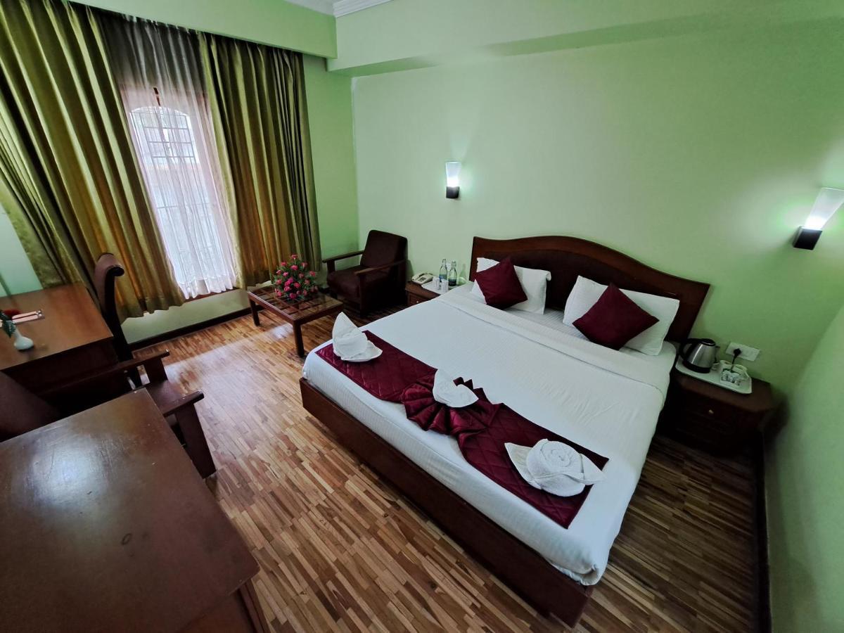 Hotel Preethi Classic Towers Ооти Екстериор снимка