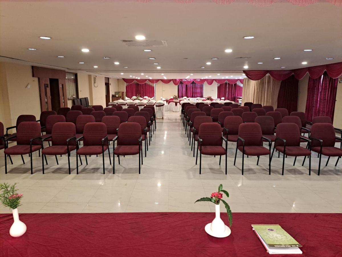 Hotel Preethi Classic Towers Ооти Екстериор снимка
